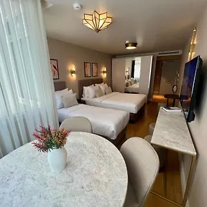 Weingart 4*, Istanbul Türkei